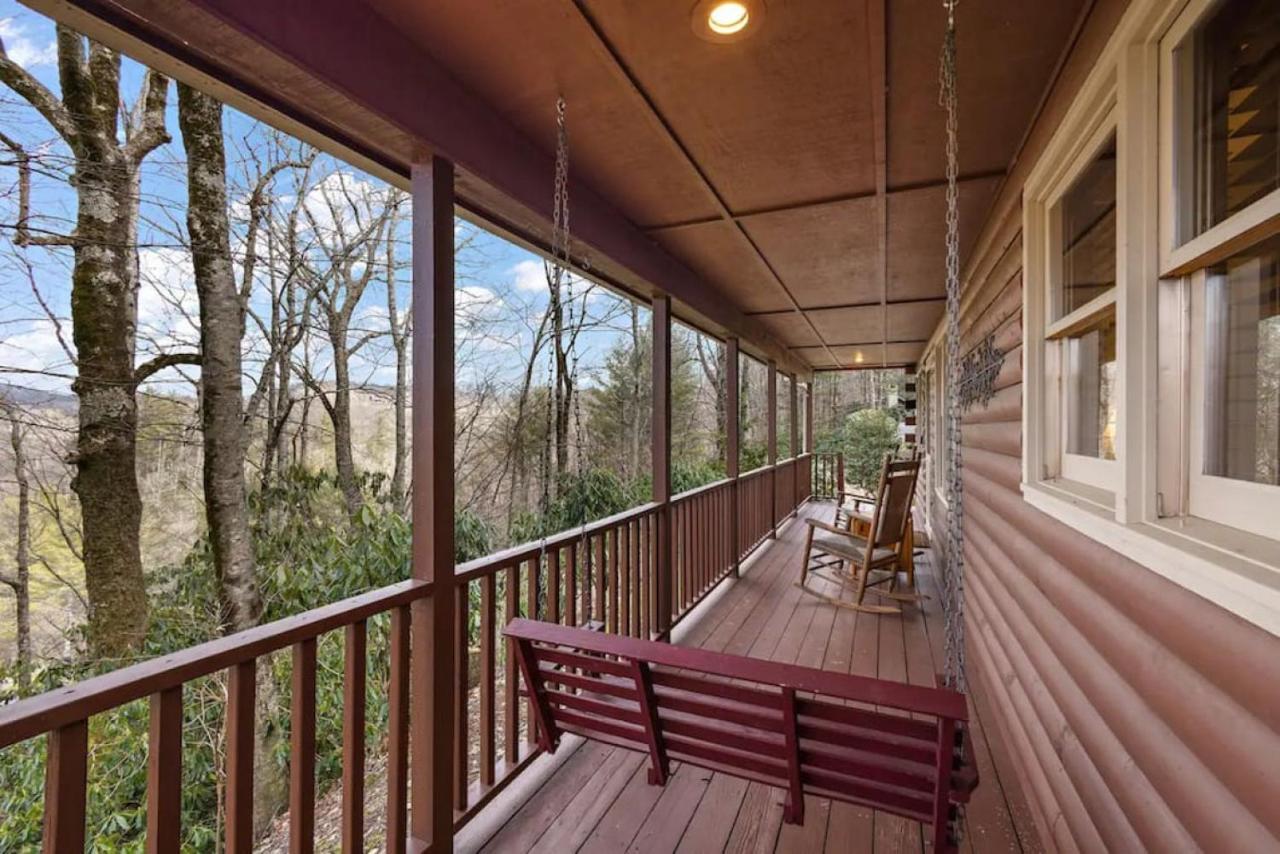 Log Cabin On Peaceful River 布洛英罗克山 外观 照片